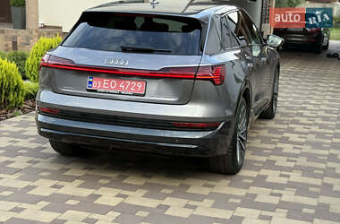 Позашляховик / Кросовер Audi e-tron 2020 в 