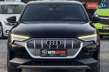 Внедорожник / Кроссовер Audi e-tron 2020 в 