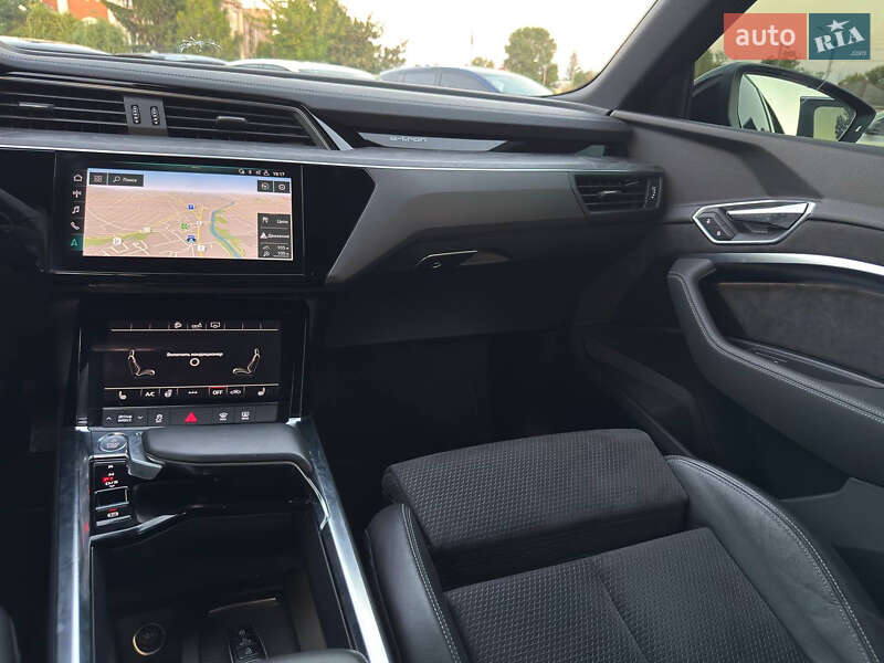 Позашляховик / Кросовер Audi e-tron 2020 в Харкові
