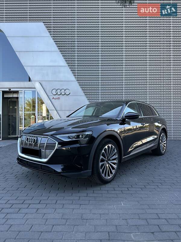 Внедорожник / Кроссовер Audi e-tron 2021 в Киеве фото 6 Внедорожник / Кроссовер Audi e-tron 2021 в Киеве