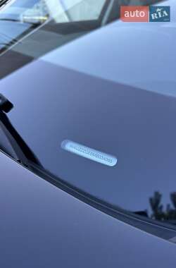 Внедорожник / Кроссовер Audi e-tron 2021 в 