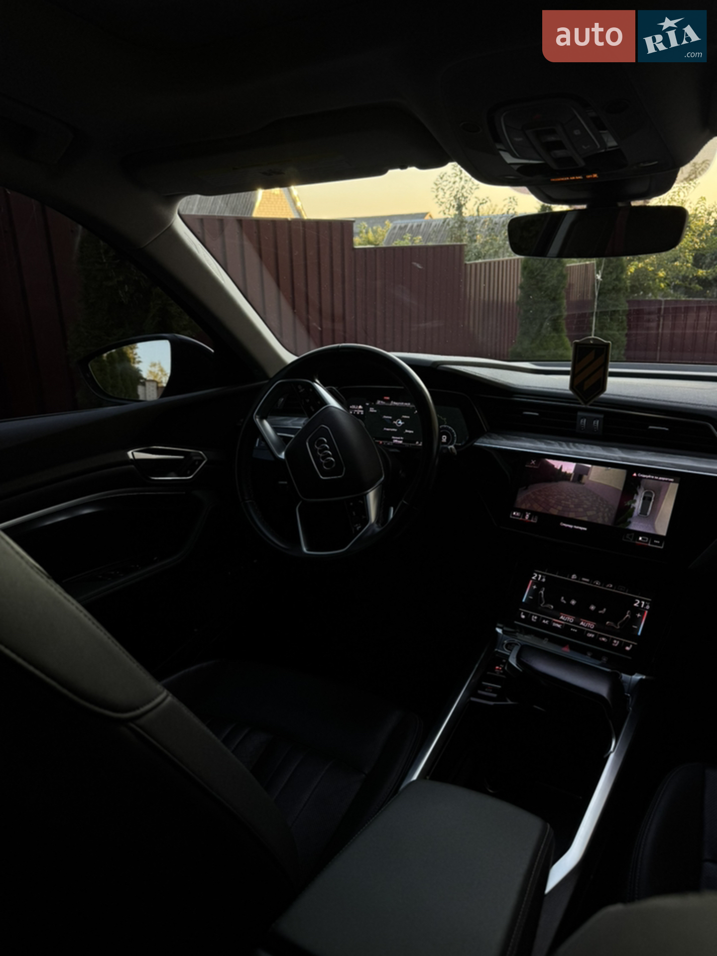 2021 Audi e-tron - мініатюра 52