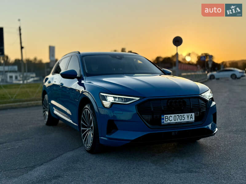 Внедорожник / Кроссовер Audi e-tron 2019 в Киеве