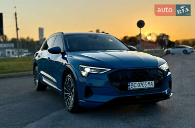 Внедорожник / Кроссовер Audi e-tron 2019 в 