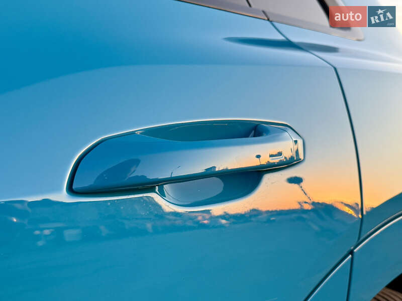 Внедорожник / Кроссовер Audi e-tron 2019 в Киеве