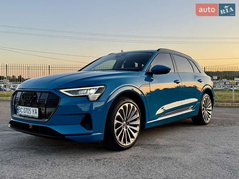 Внедорожник / Кроссовер Audi e-tron 2019 в Киеве