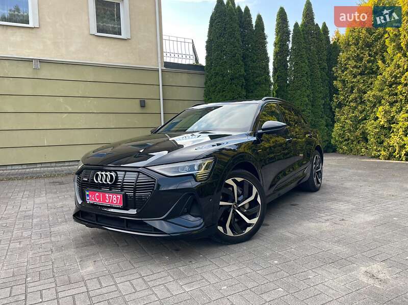 Audi e-tron 2022