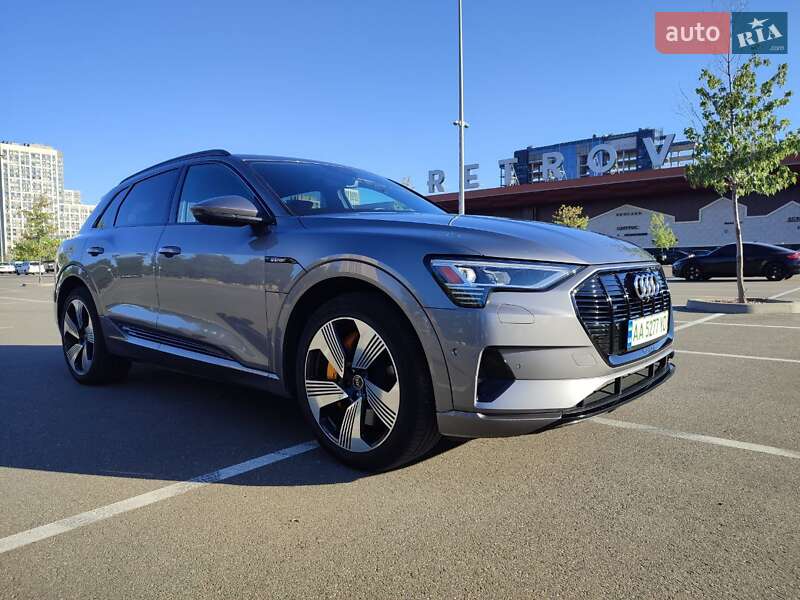 Внедорожник / Кроссовер Audi e-tron 2021 в Киеве фото 6 Внедорожник / Кроссовер Audi e-tron 2021 в Киеве
