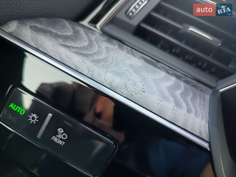 Внедорожник / Кроссовер Audi e-tron 2021 в Киеве фото 45 Внедорожник / Кроссовер Audi e-tron 2021 в Киеве