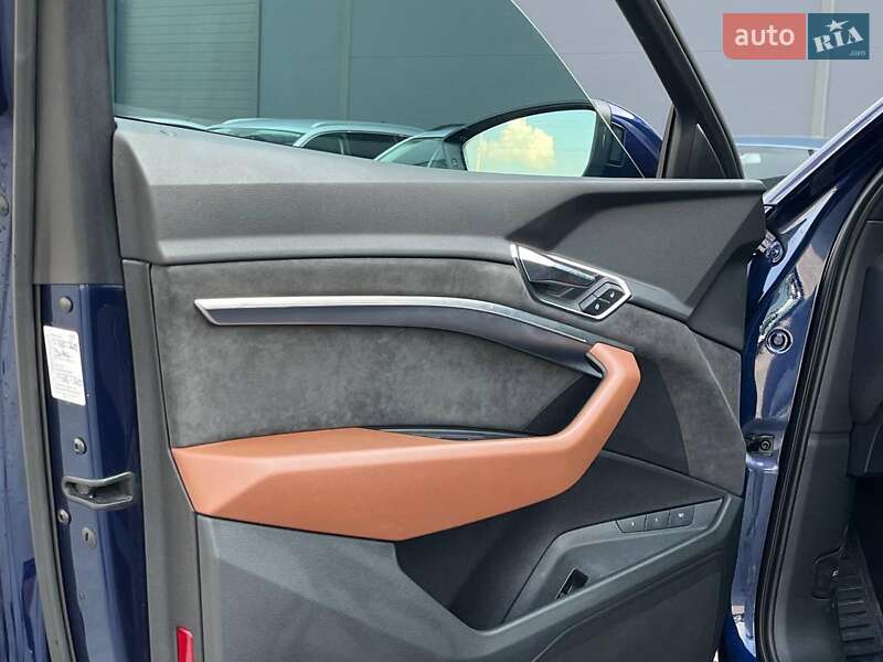 Внедорожник / Кроссовер Audi e-tron 2020 в Львове