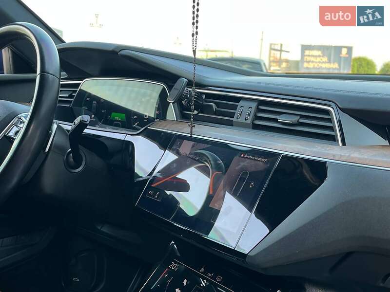 Внедорожник / Кроссовер Audi e-tron 2020 в Львове