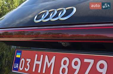 Внедорожник / Кроссовер Audi e-tron 2021 в 