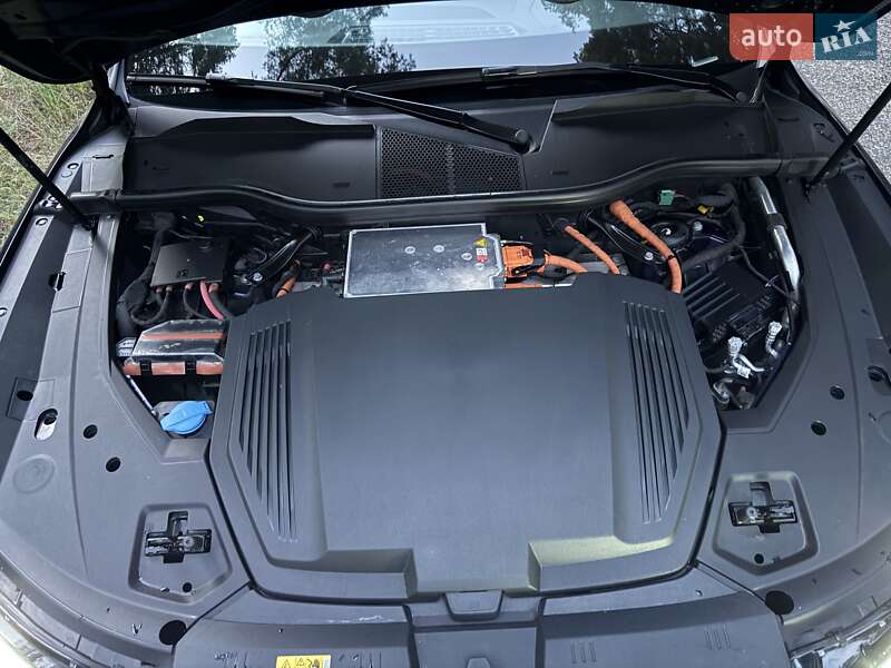 Внедорожник / Кроссовер Audi e-tron 2022 в Киеве