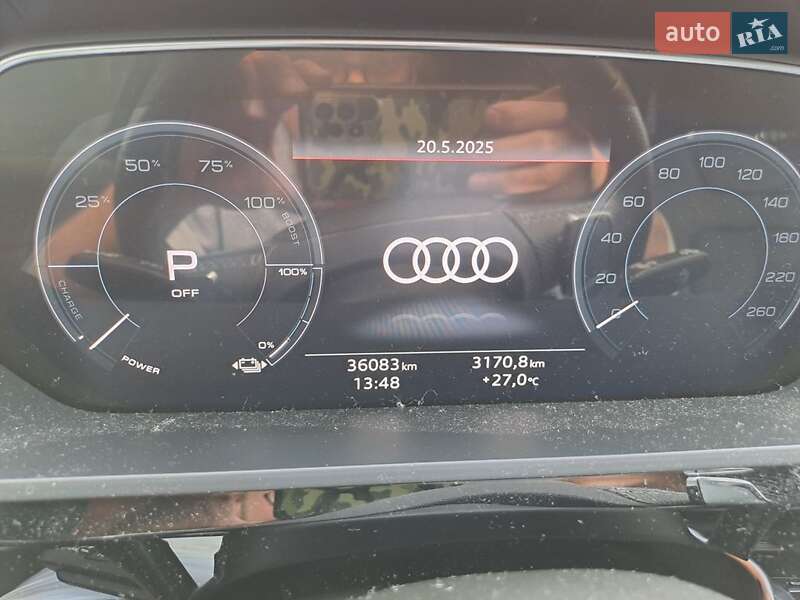 Внедорожник / Кроссовер Audi e-tron 2022 в Киеве