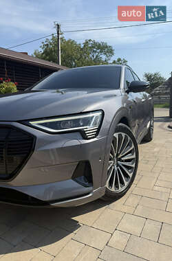 Внедорожник / Кроссовер Audi e-tron 2019 в Виноградове