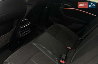 Внедорожник / Кроссовер Audi e-tron 2020 в 
