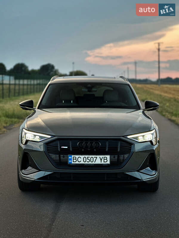 Внедорожник / Кроссовер Audi e-tron 2022 в Лубнах