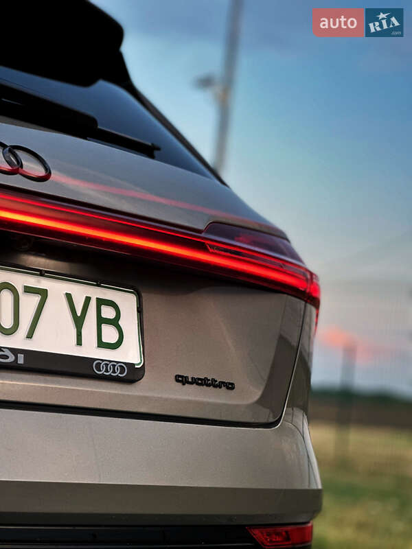 Внедорожник / Кроссовер Audi e-tron 2022 в Лубнах