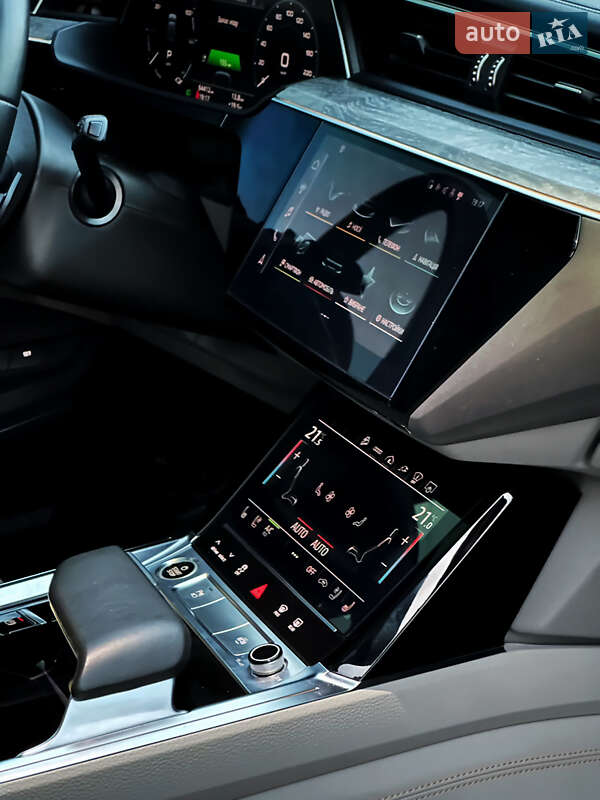 Внедорожник / Кроссовер Audi e-tron 2022 в Лубнах