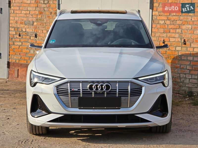 Внедорожник / Кроссовер Audi e-tron 2022 в Житомире