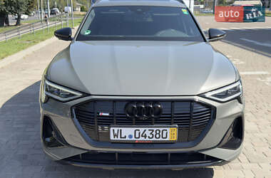 Внедорожник / Кроссовер Audi e-tron 2023 в 