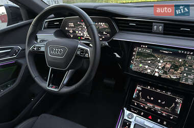 Внедорожник / Кроссовер Audi e-tron 2023 в 