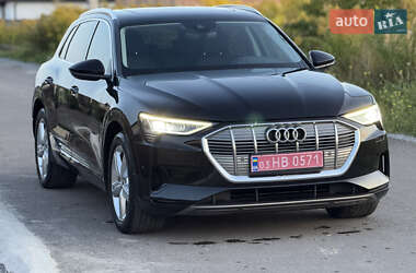 Внедорожник / Кроссовер Audi e-tron 2019 в 