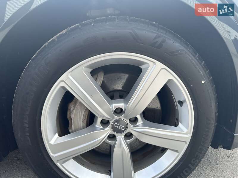 Внедорожник / Кроссовер Audi e-tron 2019 в Житомире