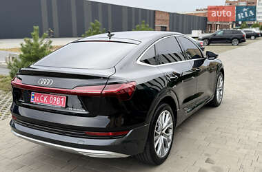 Внедорожник / Кроссовер Audi e-tron 2023 в 