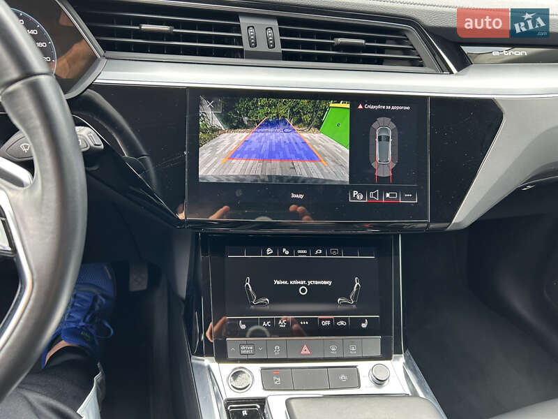Позашляховик / Кросовер Audi e-tron 2022 в Києві