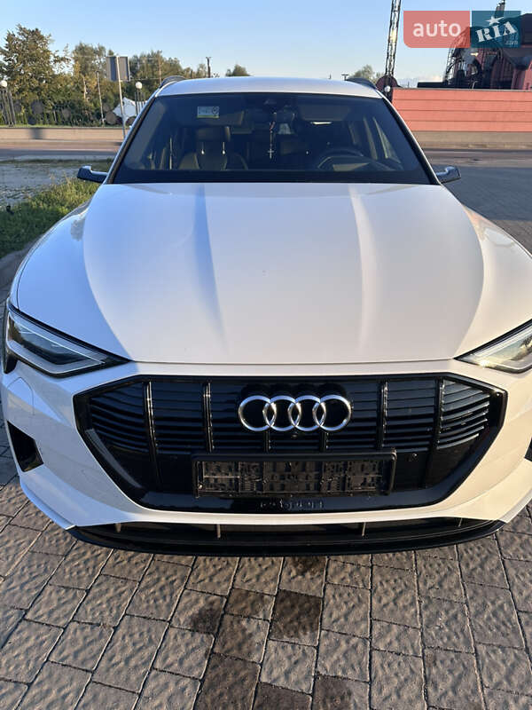 Внедорожник / Кроссовер Audi e-tron 2019 в Дрогобыче