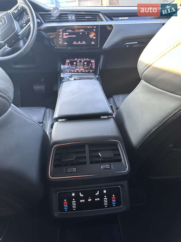 Внедорожник / Кроссовер Audi e-tron 2019 в Дрогобыче