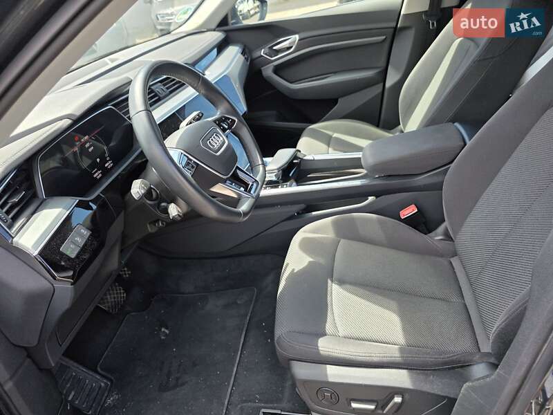 Внедорожник / Кроссовер Audi e-tron 2022 в Виннице