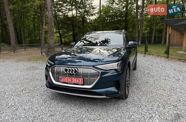 Позашляховик / Кросовер Audi e-tron 2019 в 
