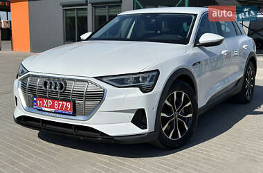 Внедорожник / Кроссовер Audi e-tron 2020 в Лопатине