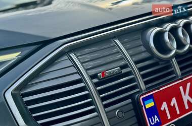 Внедорожник / Кроссовер Audi e-tron 2021 в 