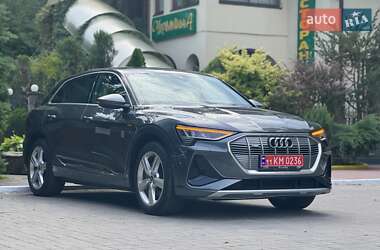 Внедорожник / Кроссовер Audi e-tron 2021 в 