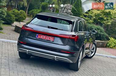 Внедорожник / Кроссовер Audi e-tron 2021 в 