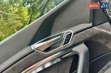 Внедорожник / Кроссовер Audi e-tron 2021 в 
