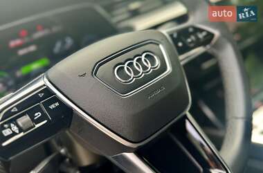 Внедорожник / Кроссовер Audi e-tron 2021 в 