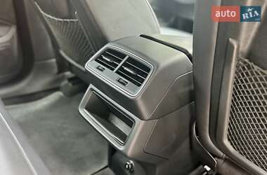 Внедорожник / Кроссовер Audi e-tron 2021 в 
