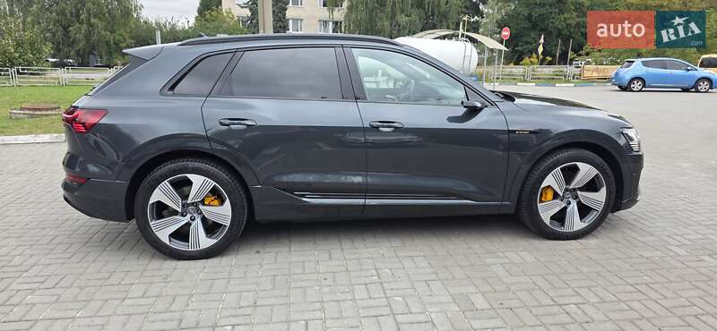Позашляховик / Кросовер Audi e-tron 2020 в Тернополі