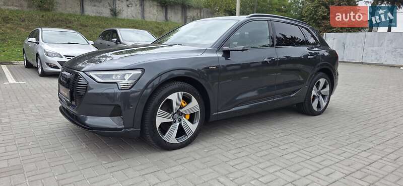 Позашляховик / Кросовер Audi e-tron 2020 в Тернополі