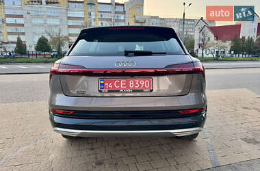 Внедорожник / Кроссовер Audi e-tron 2020 в 