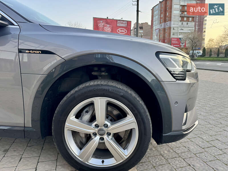 Внедорожник / Кроссовер Audi e-tron 2020 в Ивано-Франковске