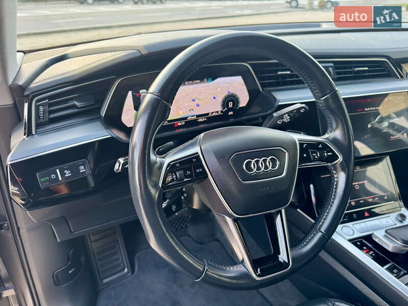 Внедорожник / Кроссовер Audi e-tron 2020 в Ивано-Франковске
