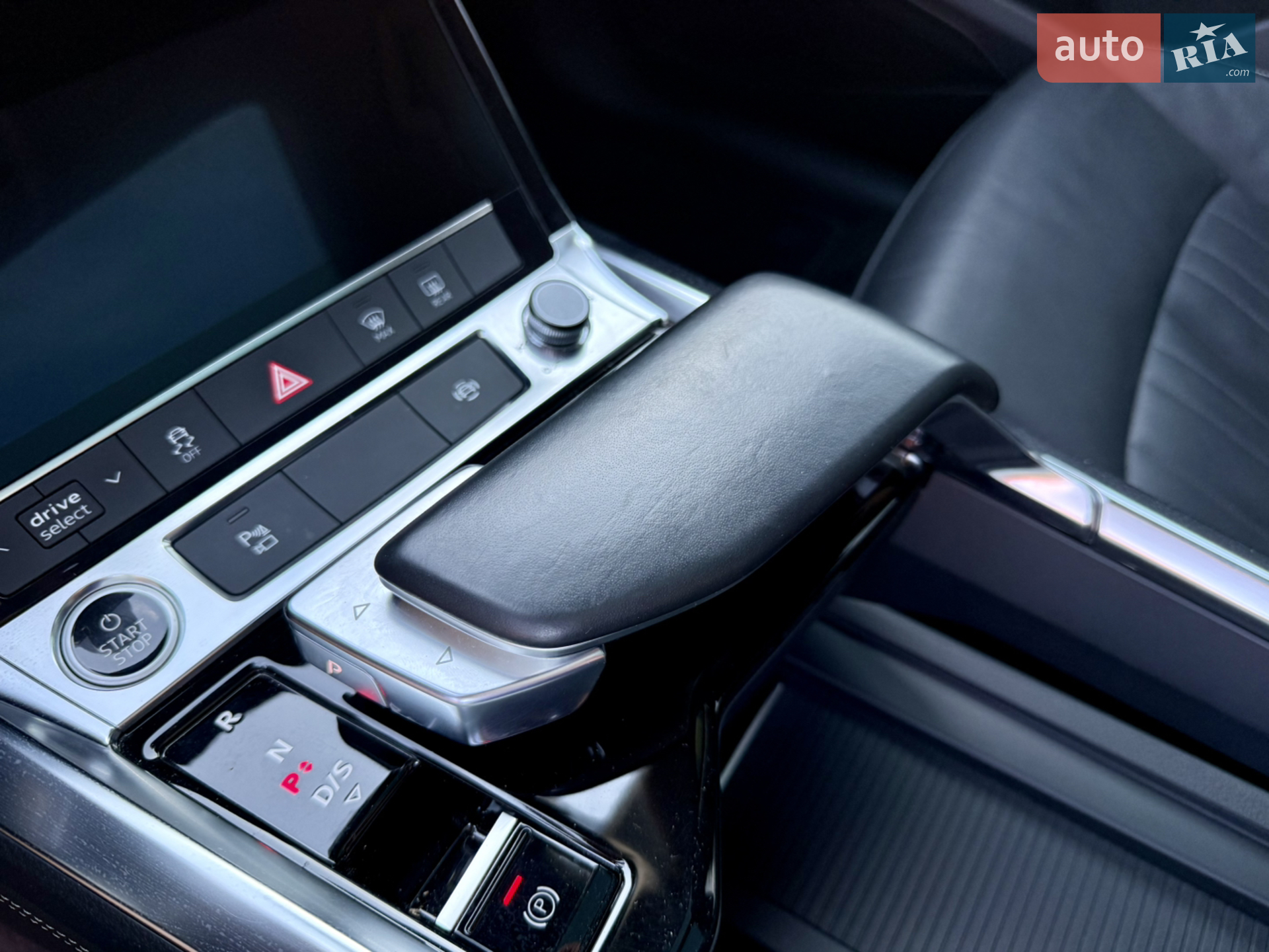 2021 Audi e-tron - мініатюра 25