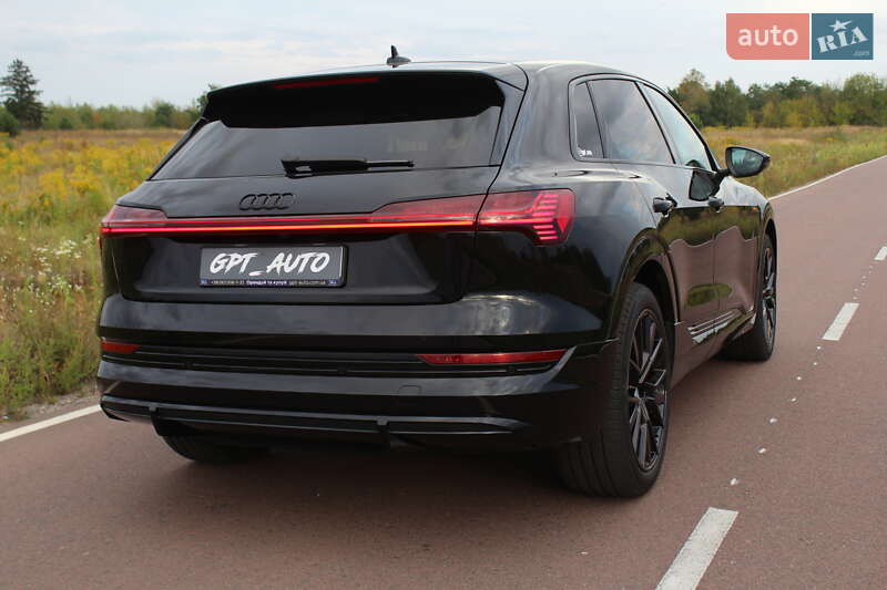 Позашляховик / Кросовер Audi e-tron 2023 в Києві