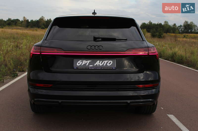 Позашляховик / Кросовер Audi e-tron 2023 в Києві