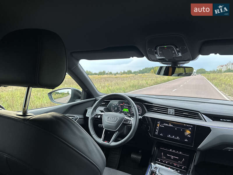 Позашляховик / Кросовер Audi e-tron 2023 в Києві
